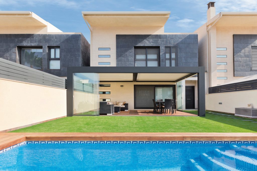 10 Consejos de eficiencia energética para tu vivienda - OpenKlose, Especialistas en Cerramientos Pergolas Openklose