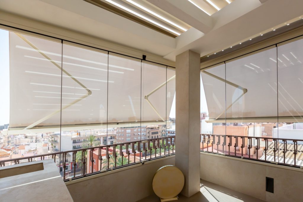 Aislamientos para balcones: ¿cuáles son y por qué instalarlos?